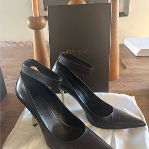 Vintage 90's Gucci Tom Ford Era pump